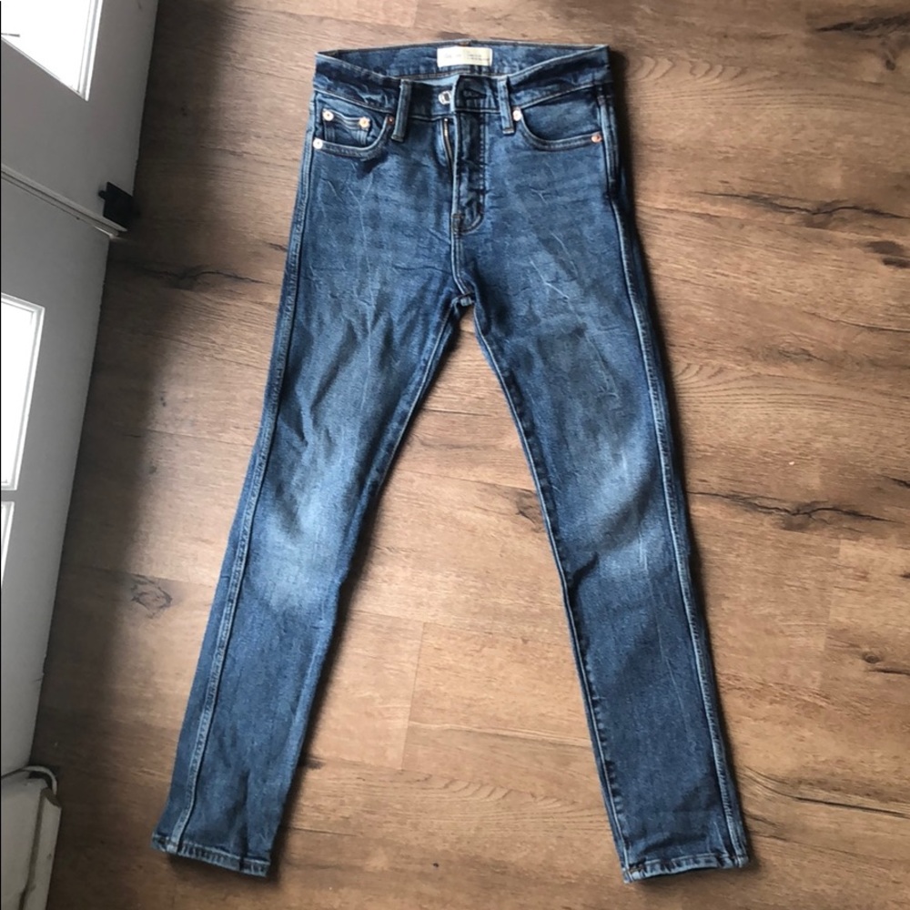 Gap size 24 High Rise Slim Straight Jeans